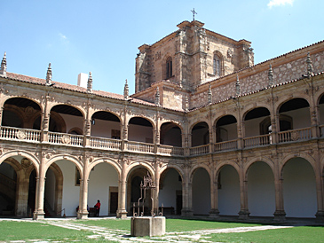 slmc_img_02.jpg